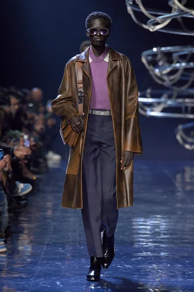 Look 12